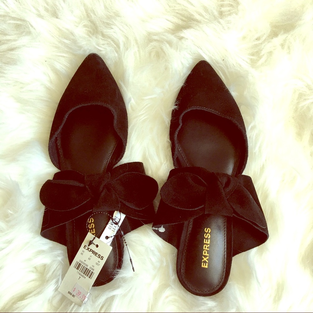 NWT Express leather pointy bow flats size 7